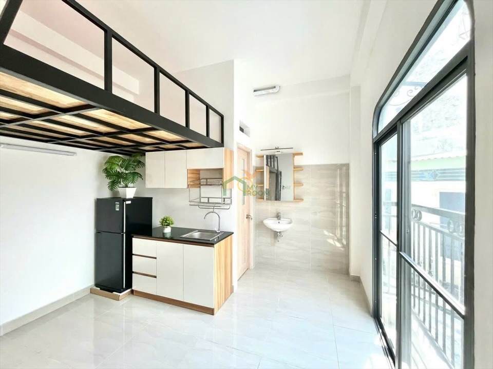 Duplex apartment on Quốc Lộ, Binh Thanh District