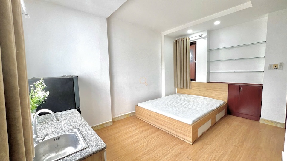 Studio apartment on Bùi Đình Tuý, Binh Thanh District